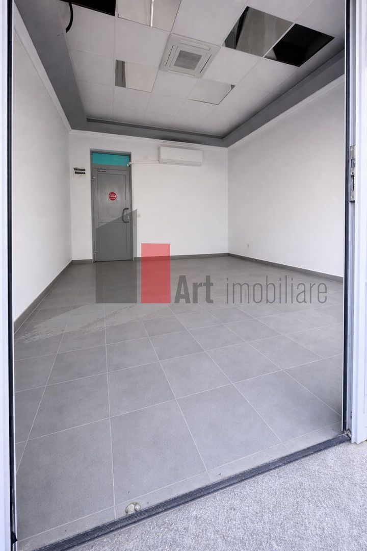 Spatiu Comercial de Inchiriat in Valea Oltului in cadrul unui complex comercial - Poză 1