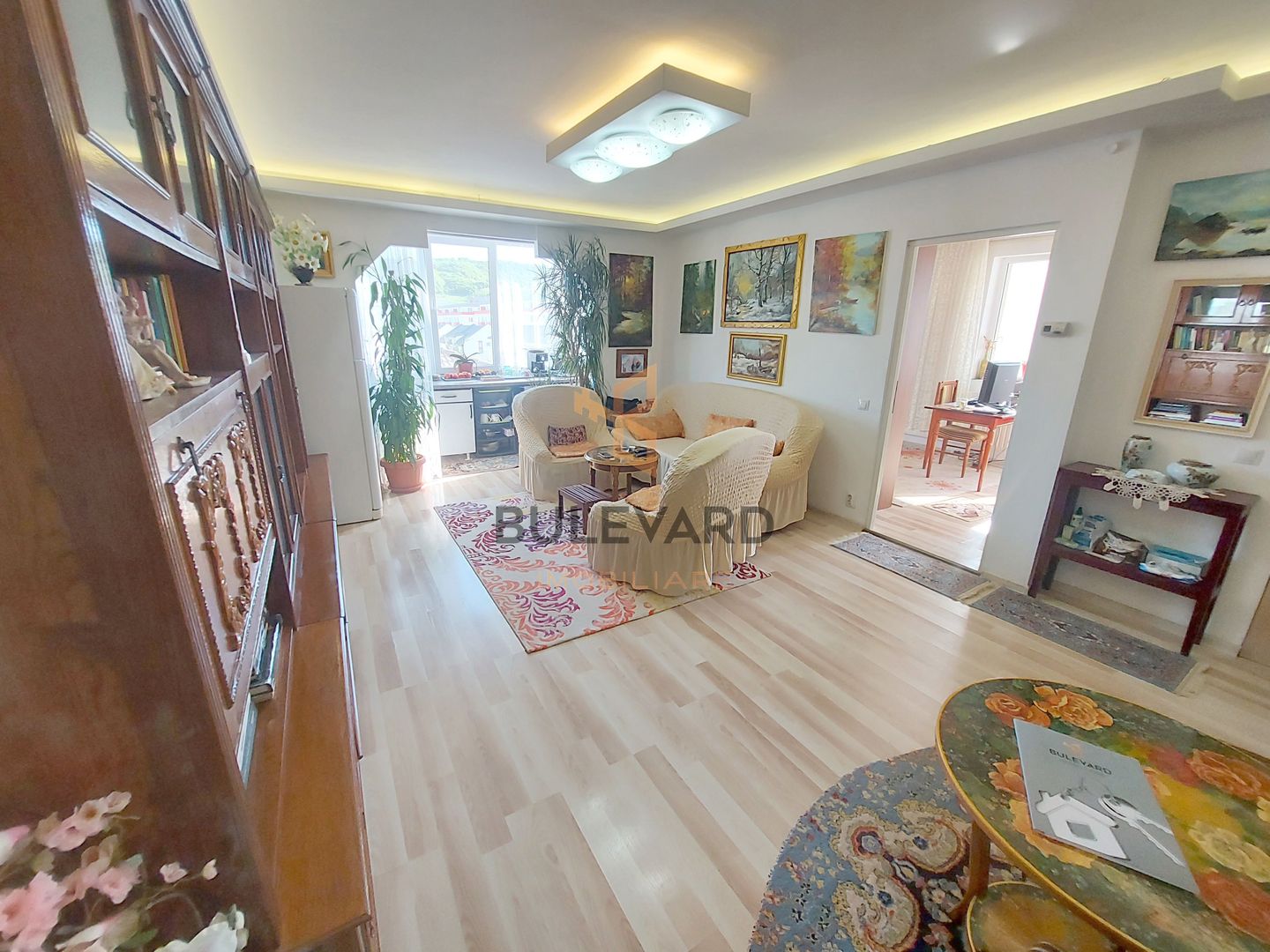 Apartament cu 3 camere, zona Terra! - Poză 4