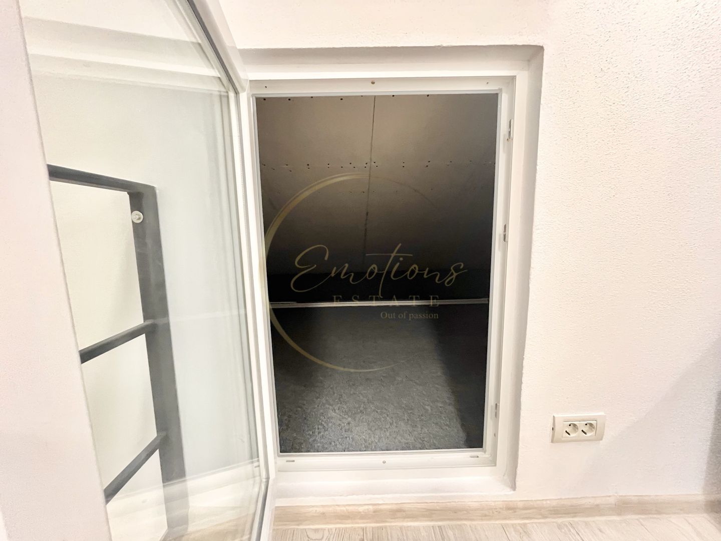 OCAZIE | Apartament 4 camere cu mansarda - 85 mp - Poză 12