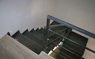 Casă tip duplex complet amenajată si mobilată | șemineu și garaj | - Poză 6