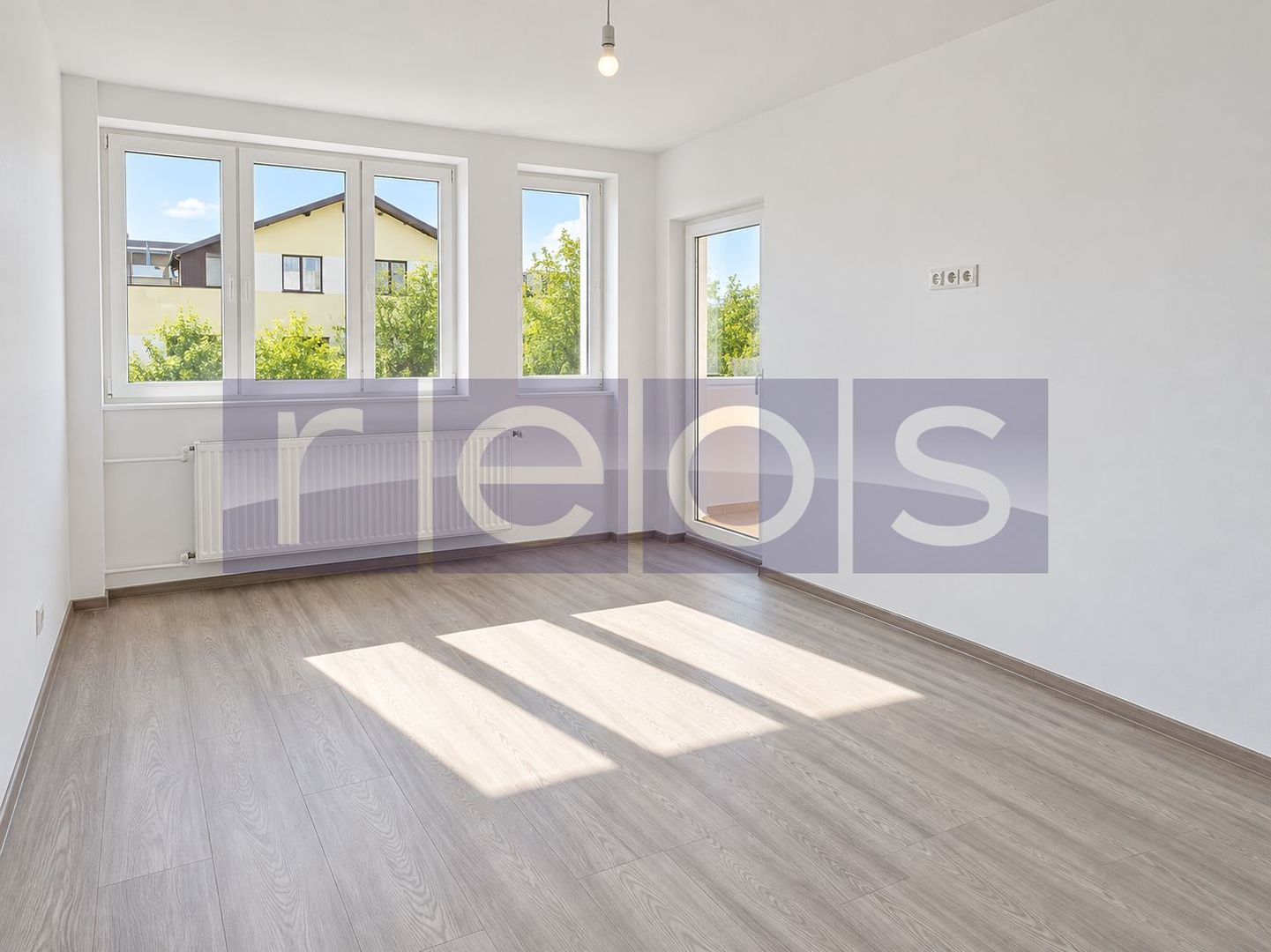 DE VANZARE APARTAMENT 2 CAMERE RENOVAT – GORJULUI –  METROU - Poză 1