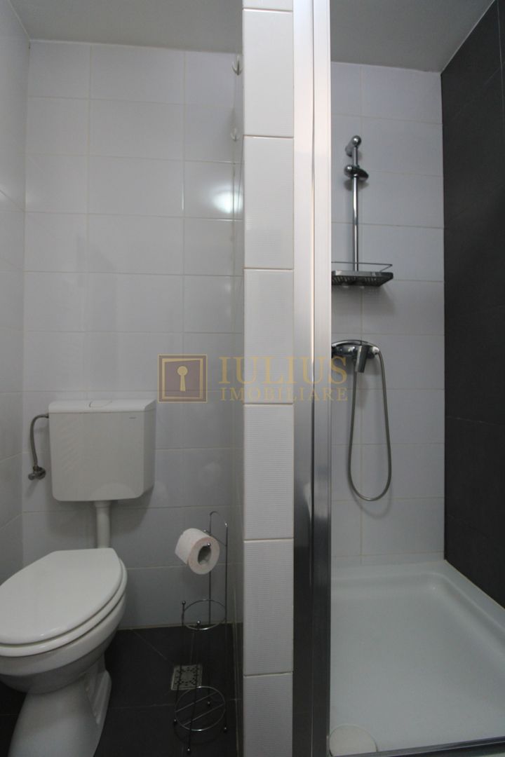 Dumbravita, 2 camere, centrala proprie, parcare - Poză 12