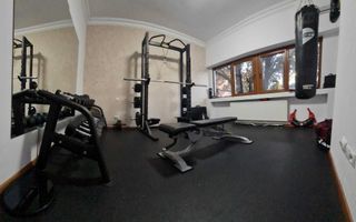 DE VANZARE APARTAMENT 4 CAMERE + CURTE | ZONA CENTRALĂ - Poză 8