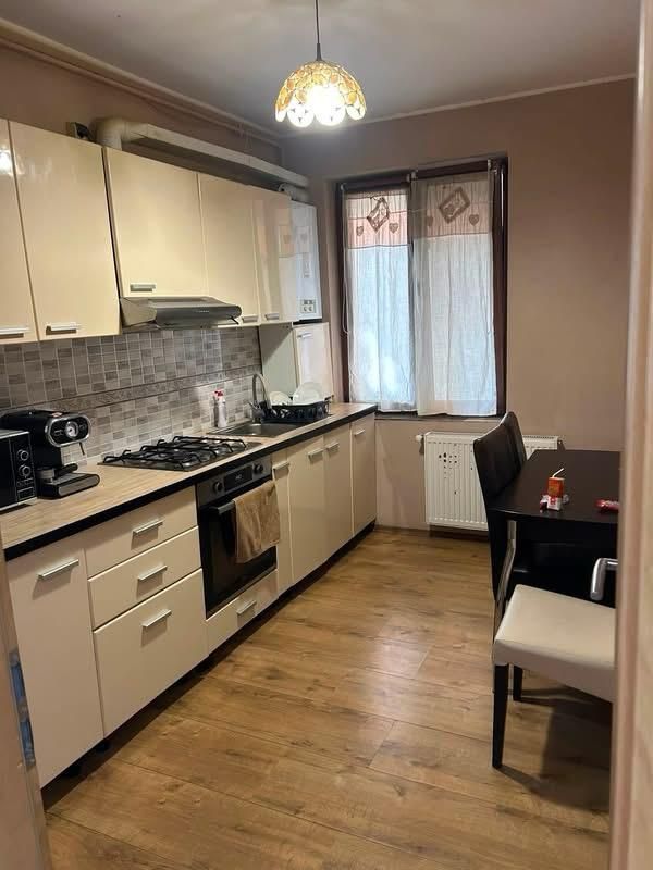 Apartament 2 camere decomandat plus parcare, Zona Selimbar - Poză 5