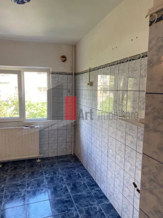 Apartament 3 camere Virtuții-Orsova - Poză 4