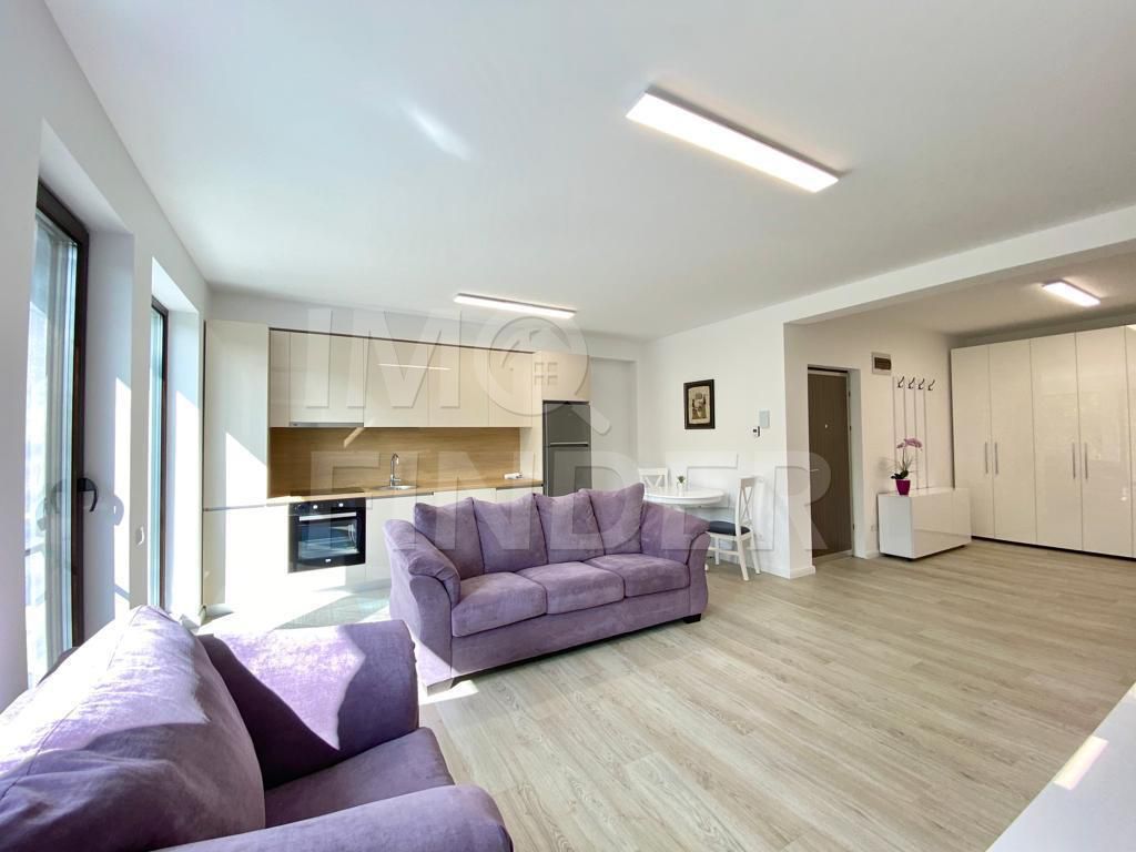 Inchiriere apartament 3 camere situat in vila privata, zona UMF - Poză 2