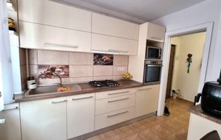 4 camere decomandate, zona Calea Floresti