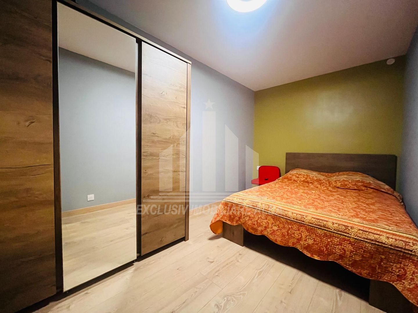 Apartament cu 3 camere renovat, Cetate - Poză 4