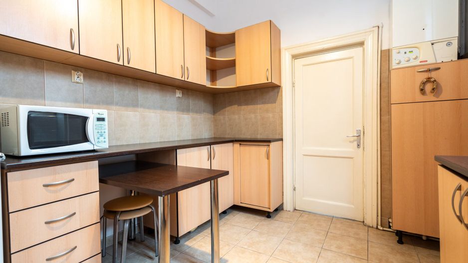 COMISION 0% - Apt.3 camere renovat,Bd. Lascar Catargiu, imobil fara risc seismic - Poză 7