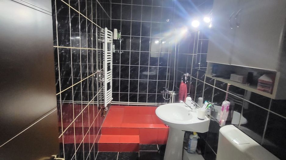 APARTAMENT RENOVAT DE VANZARE IN AIUD - Poză 4