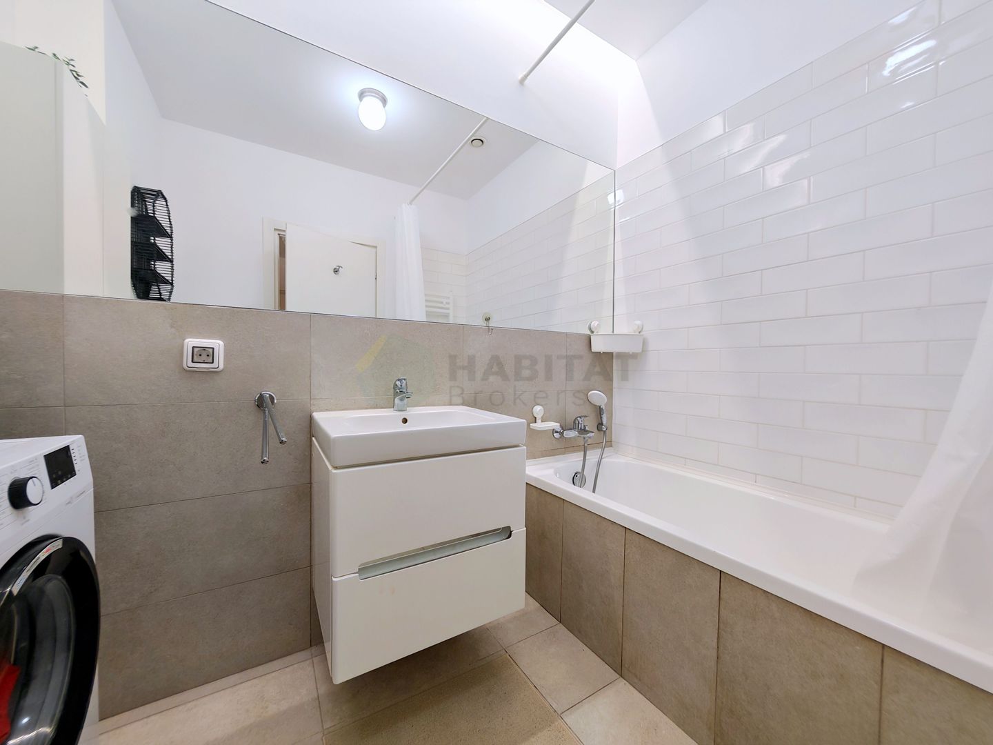 Acasă în Triama Residence: Garsonieră Modernă și Spațioasă - Poză 5