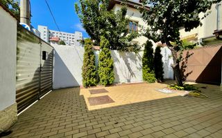 Vanzare casa 2 camere, curte proprie | locuința sau investiție | Dorobanti - Poză 2
