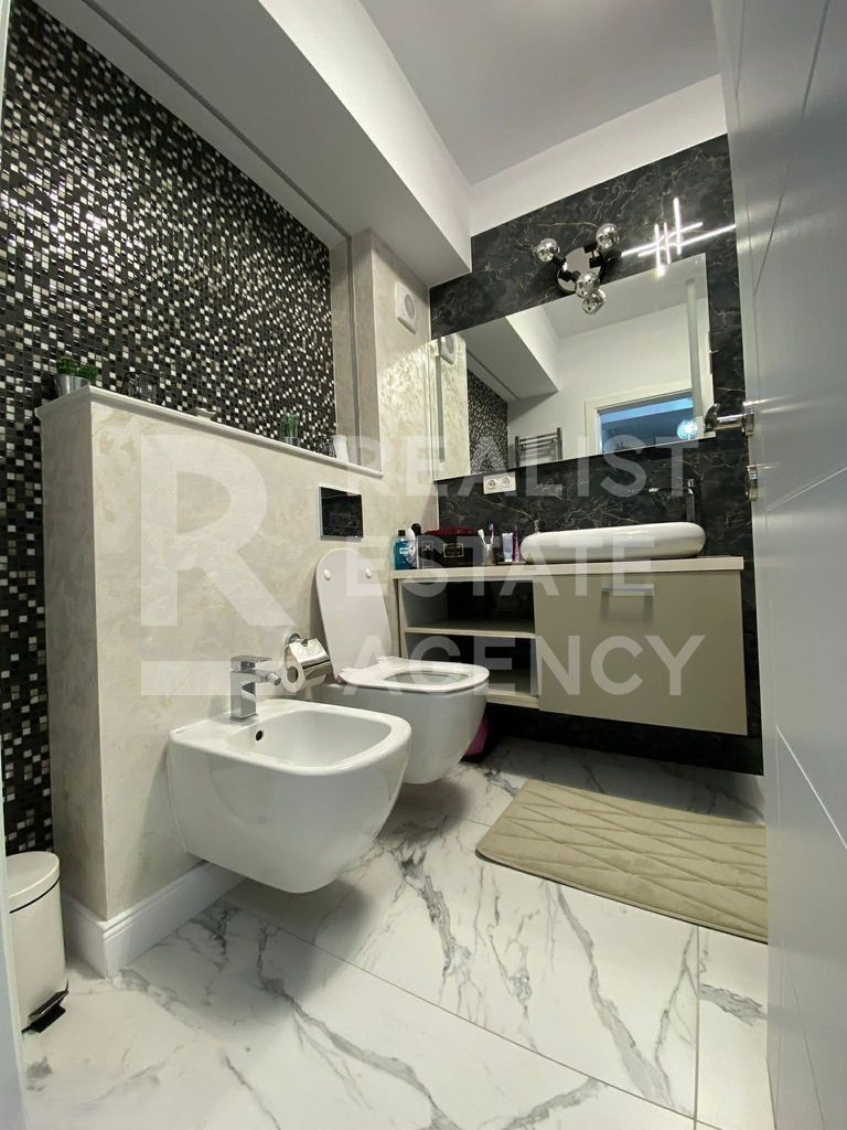 Vânzare, apartament 2 camere, zona Titan - Poză 7