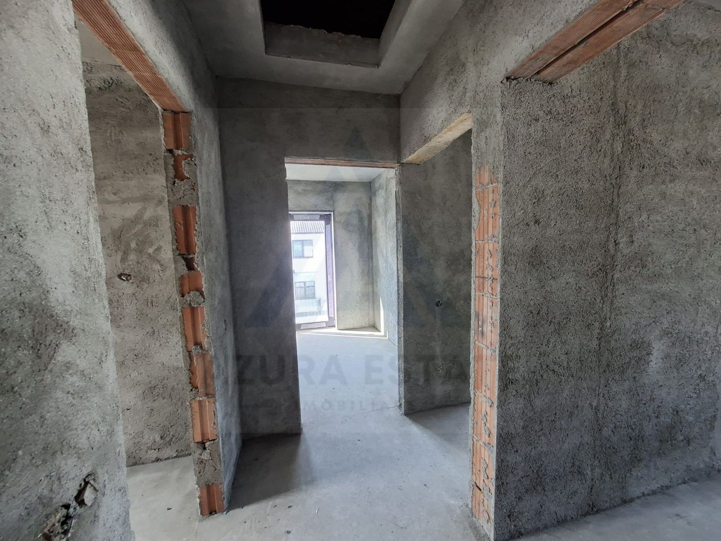 Casa individuala 4 camere 146 mp utili P+1 si teren 475 mp in Selimbar - Poză 8