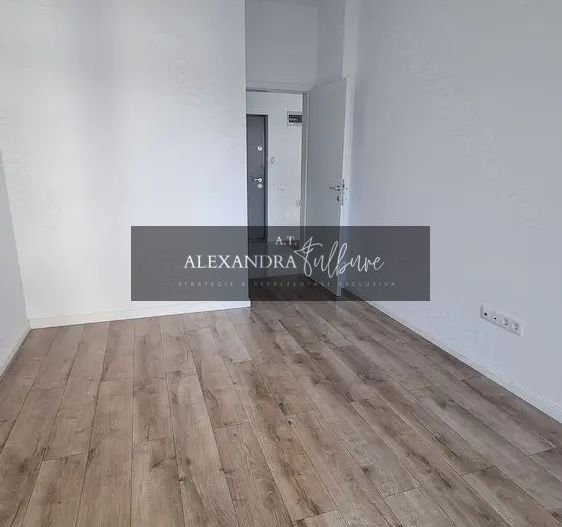 Apartament de vanzare 2 camere, etaj intermediar, terasa, garaj - Poză 2