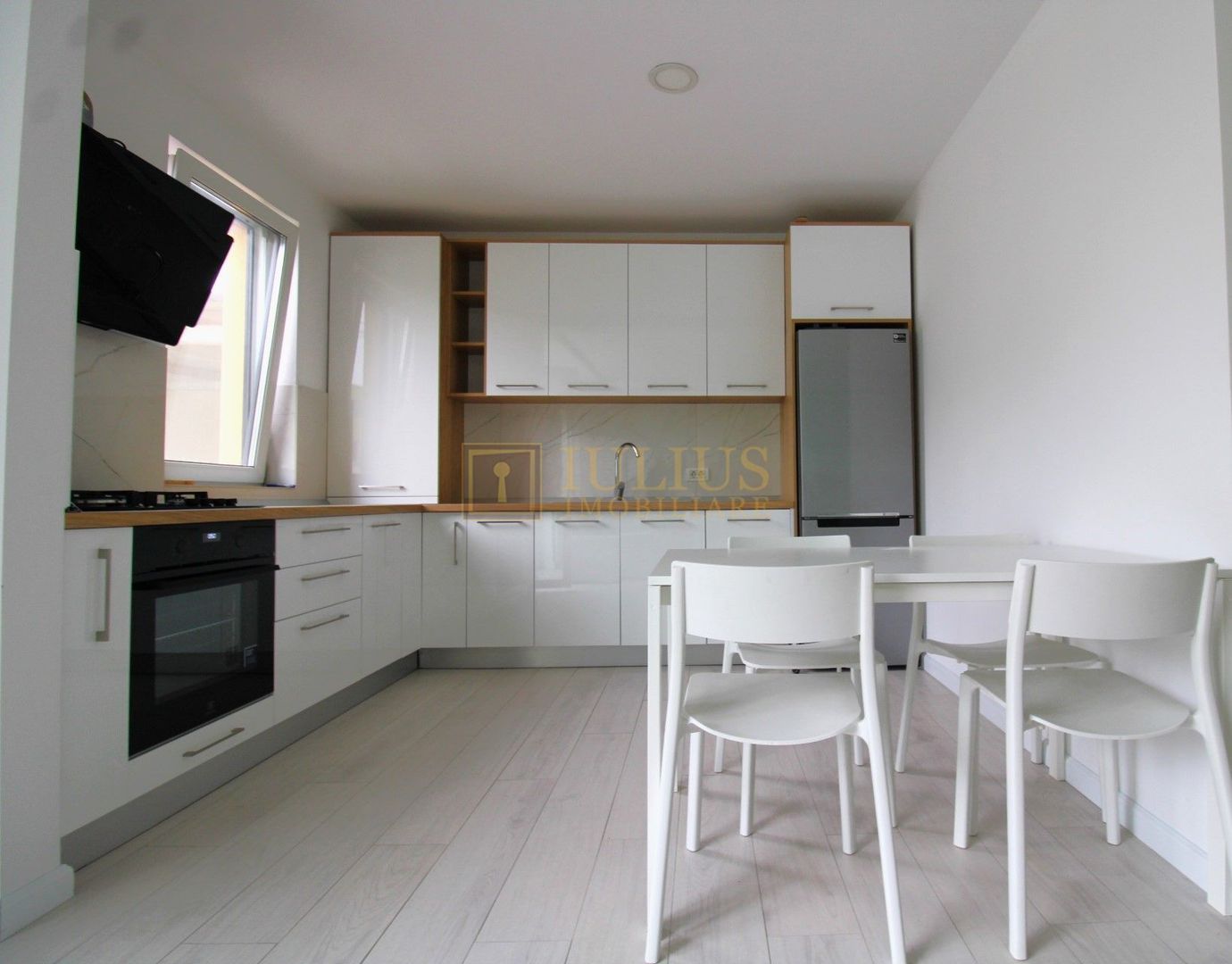 parter, loc de parcare -in spate la Decathlon - Poză 1