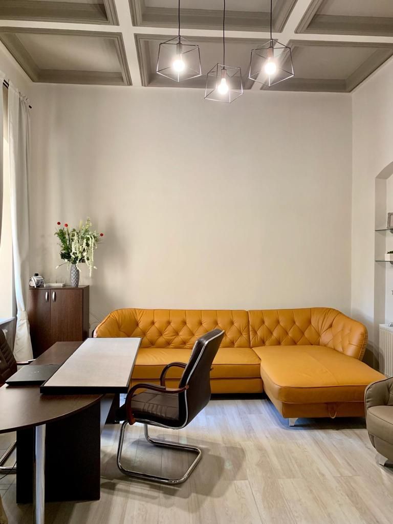 Birou ultracentral, pe Revoluției, cu loc de parcare - Poză 7