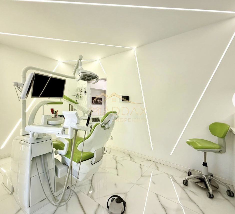 Cabinet Stomatologic**Complet Echipat**Parter//Sector 2 - Poză 9