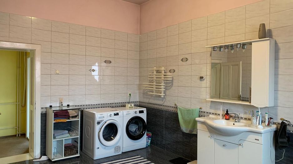 Casa versatila   P+E+M in zona  isorica Sinaia - Poză 20