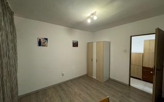 Apartament de 3 camere, 75mp, decomandat, Zona Fortuna - Poză 6