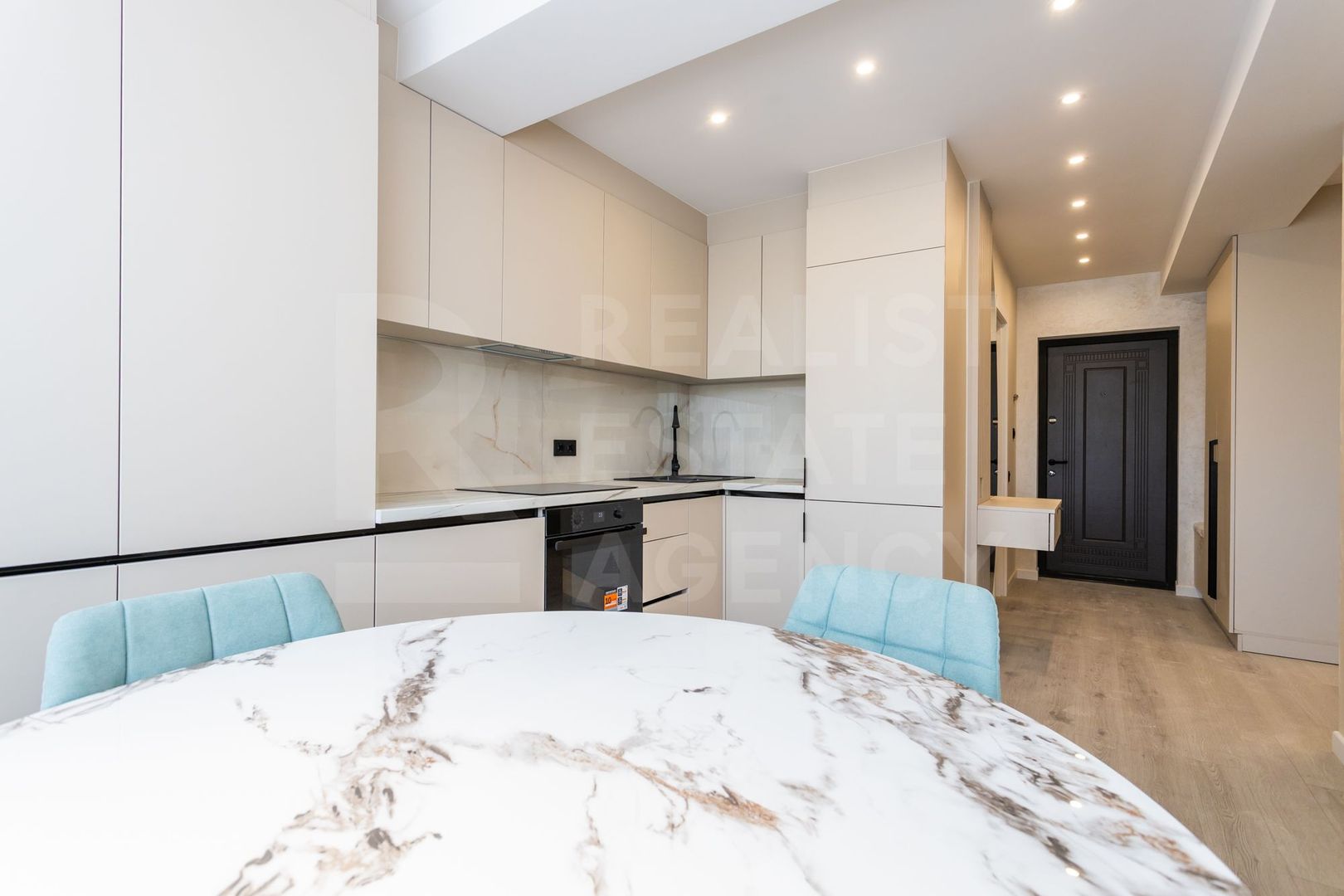 Vânzare, apartament, 2 camere, strada Nicolae Milescu Spătaru, Ciocana - Poză 2