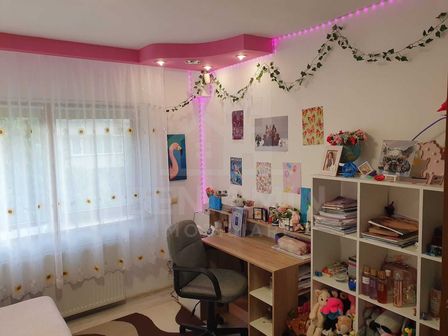 Apartament 4 camere etaj 1 Cartier Noua 99mp doua parcari - Poză 6