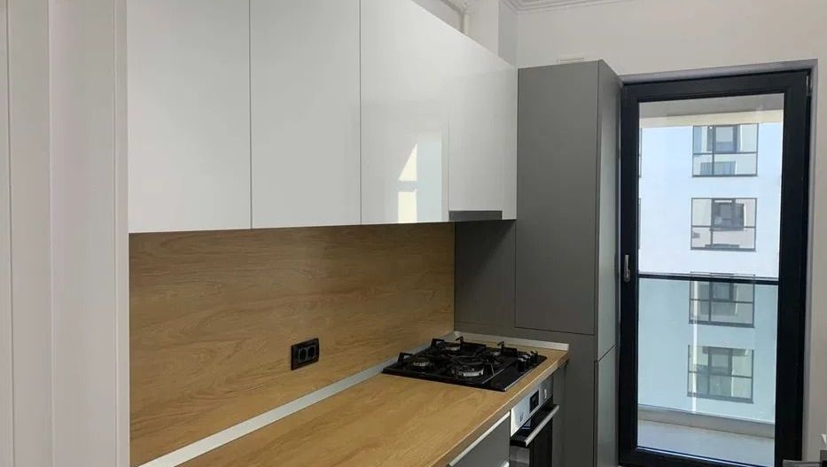 GARSONIERA PLAZA RESIDENCE, MASINA SPALAT VASE, BLOC NOU, METROU - Poză 1