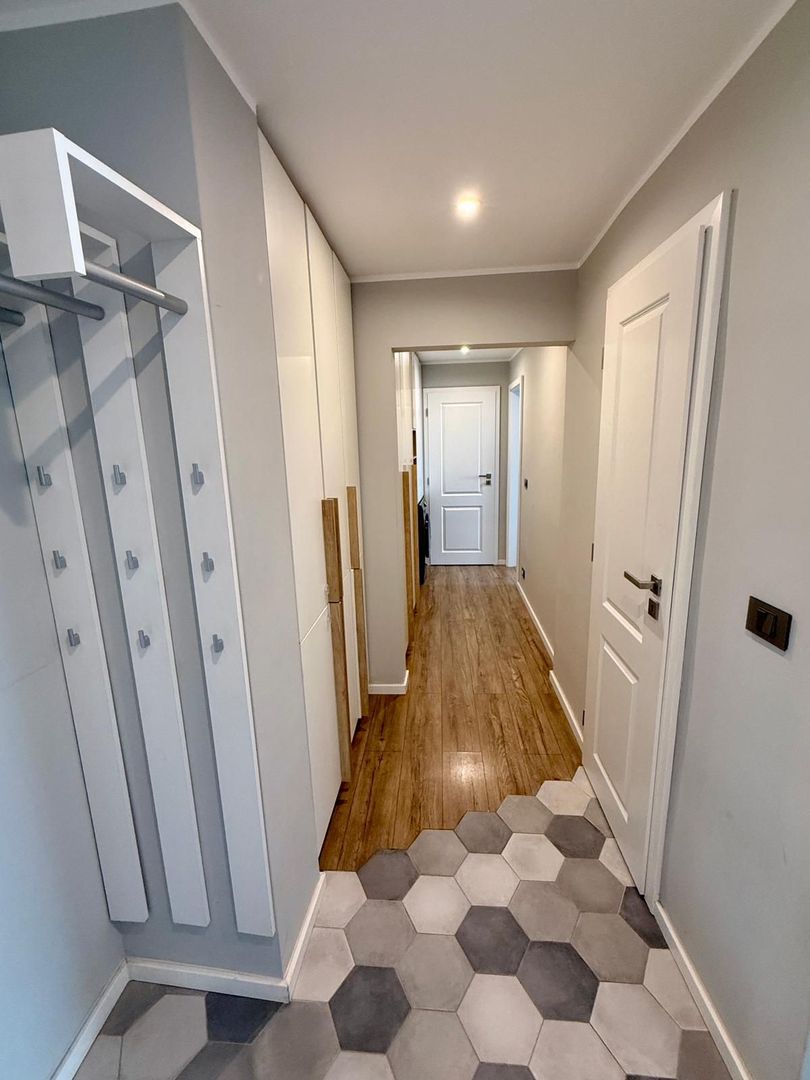 Vând apartament de lux 3 camere, decomandat, 72 mp, etaj 3/4 - Poză 12