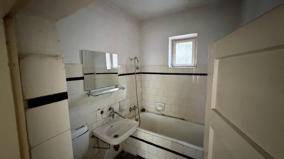 Casă de vânzare renovabilă | Gruia | Teren 380 mp | Front la 2 străzi - Poză 19