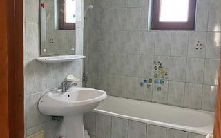 Apartament cu 3 camere, 60 mp, zonă excelentă pentru familii. - Poză 4