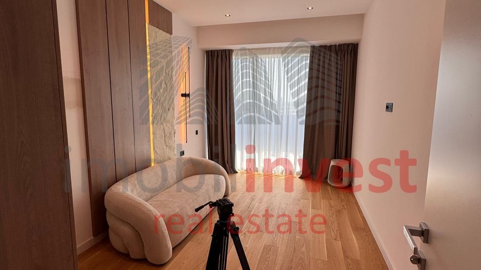 Apartament cu 4 camere de vanzare in Herastrau - Poză 5