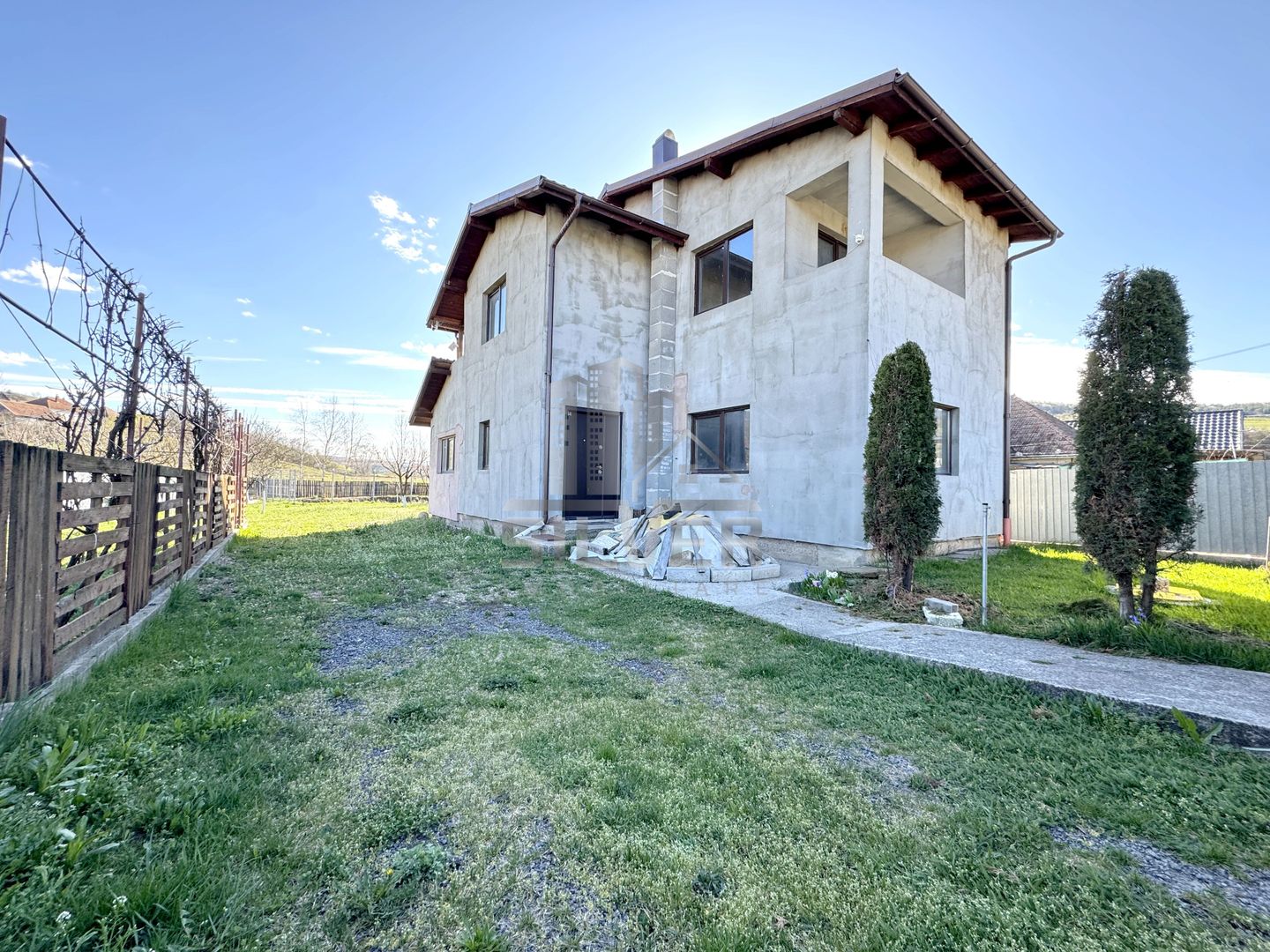 Casa individuala cu teren de 1000 mp in Sanpaul. - Poză 1