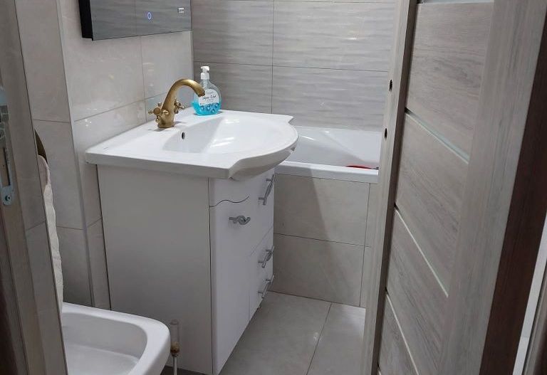 Ag BRASADAS vinde apt 3 camere Carpati 1 PARTER. - Poză 7