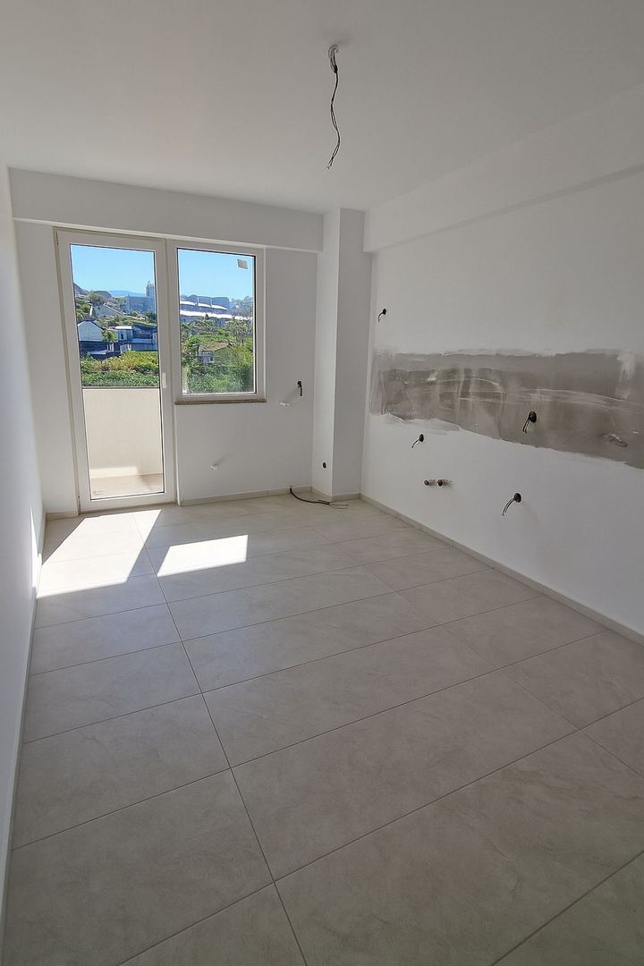 Apartament 2 camere 45 mp 70.000euro Hlincea - Poză 2