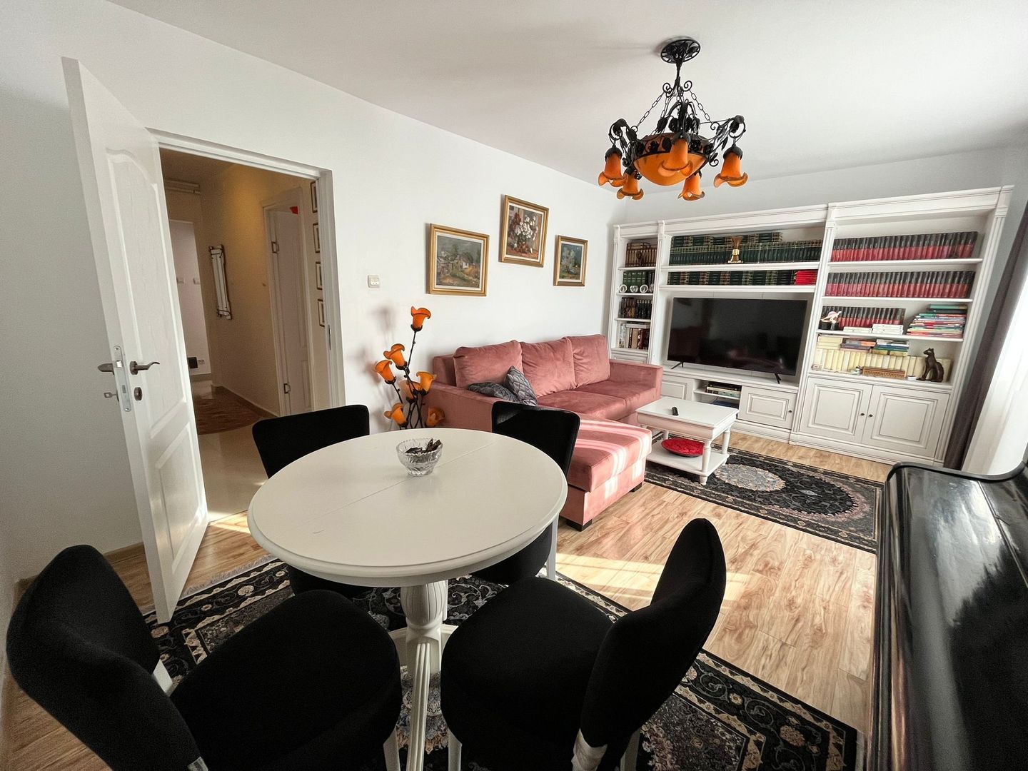 Apartament Sebastian | Rahova - Poză 1