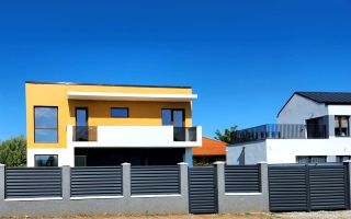 Vila superba cu 5 camere, intabulata 2025, P+E, toate utilitatile.  Harman - Poză 2