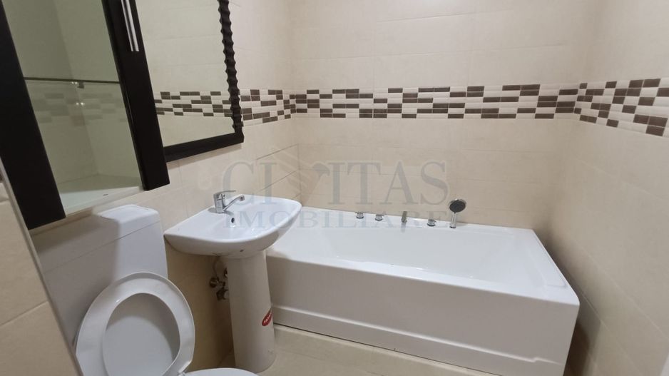 2 camere 45 mp, cu LOC PARCARE SI GRADINA, zona Terra - Poză 6