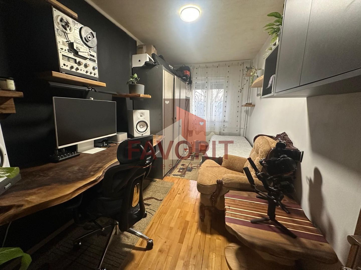 5 camere | etaj 1 | mobilat si utilat | ideal pentru inchiriere | - Poză 1