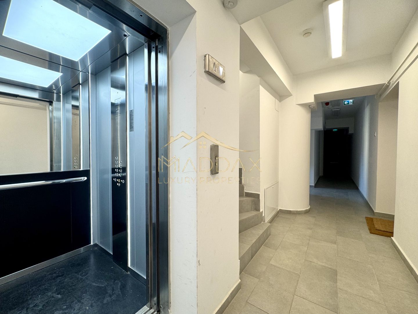 Spatiu de birouri *3 camere* / Cladire Istorica stil Brancovenesc / Universitate - Poză 25