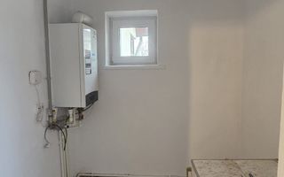 Garsonieră spațioasă de vanzare | centrala proprie | vedere superba. - Poză 4