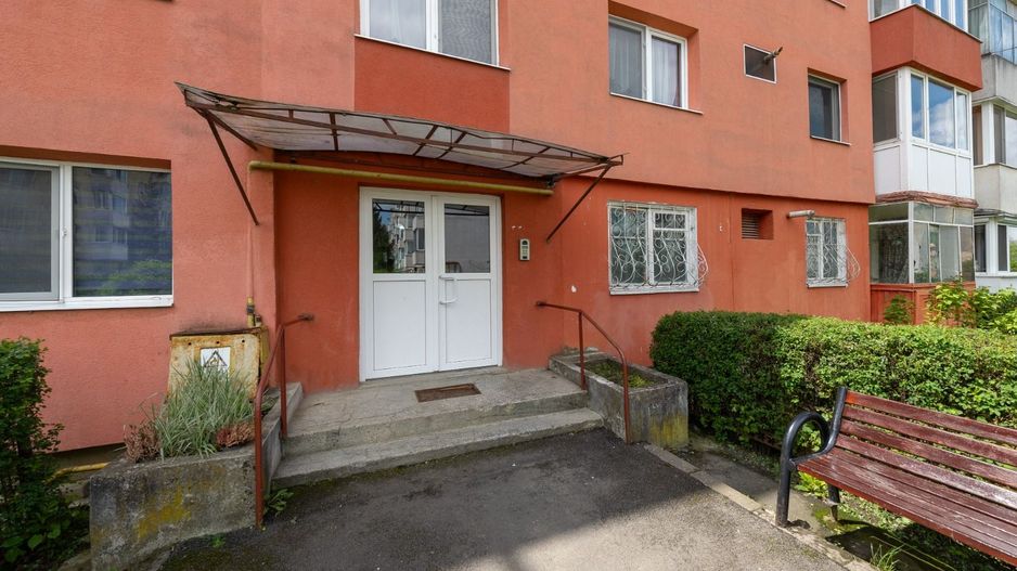 Sacele-Apartament 2 camere+2 locuri de parcare - Poză 12