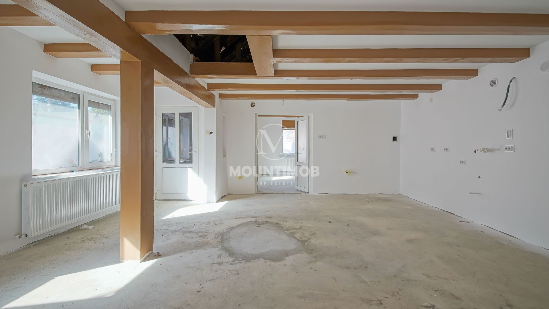 Casa 80 mp cu potential, curte proprie 446 mp renovatala interior - Poză 3