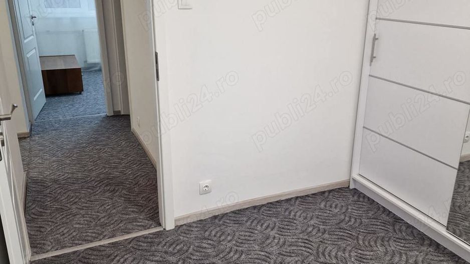 Vanzare Apartament 3 camere renovat & mobilat - Poză 6