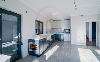 Năvodari - Casă exclusivistă cu ponton privat – Primul rând la lac - Poză 12