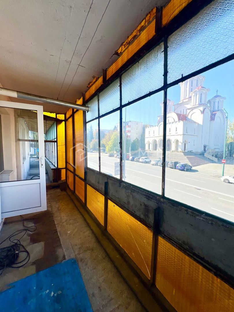 Apartament cu 3 camere, et 1, vizibilitate excelentă, zona Fortuna - Poză 7