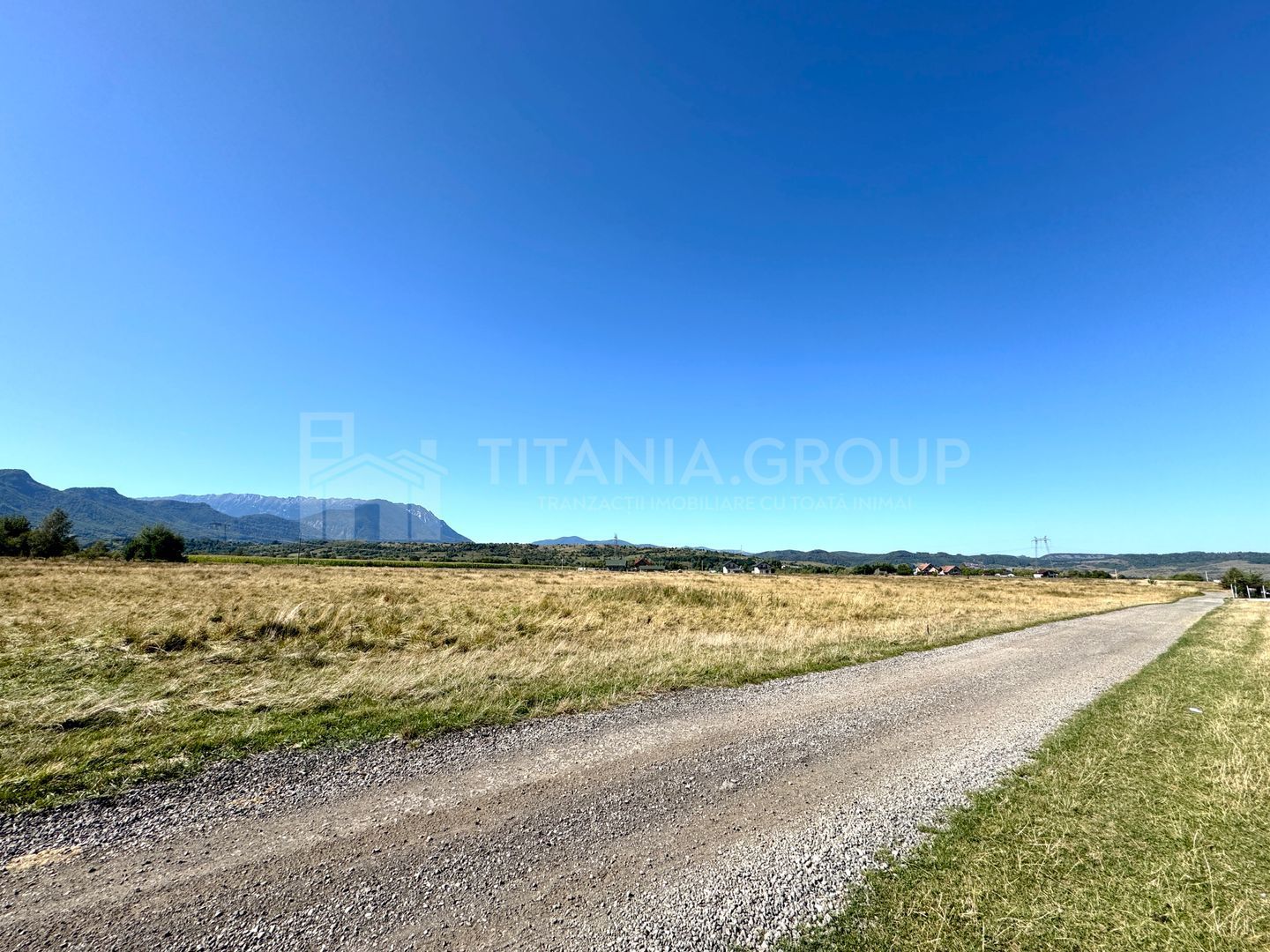 Teren intravilan parcelabil, priveliște spre munți, Sohodol, Bran - Poză 5