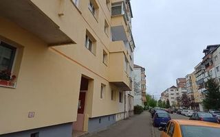 Vând  apartament 3 camere - Poză 5