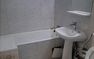 🔑 Vanzare apartament 3 camere, 80 mp, Etaj 1 – Piața Titan (Sălăjan) - Poză 2