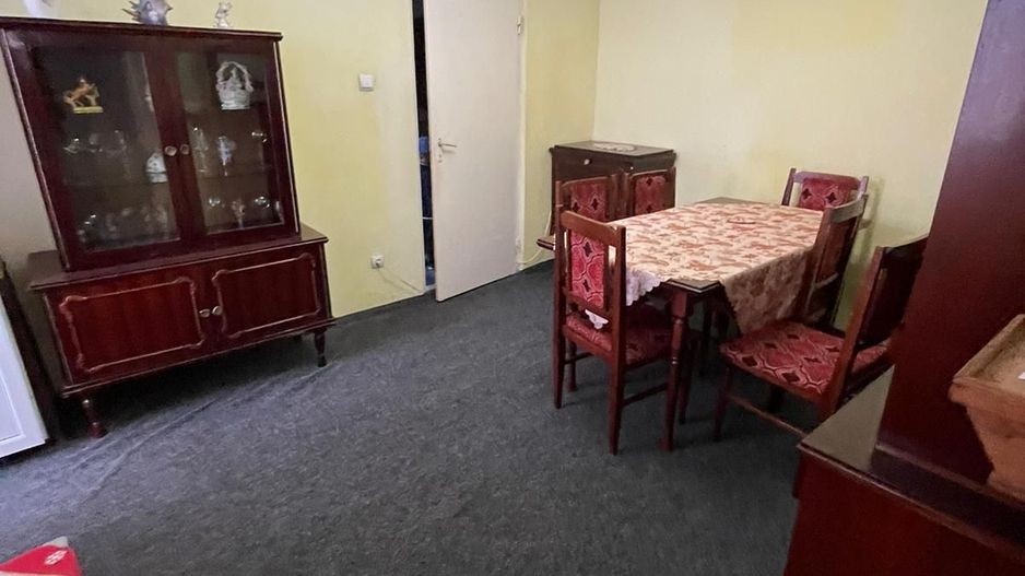Apartament cu 4 camere de vanzare, Zona Cetate - Poză 1