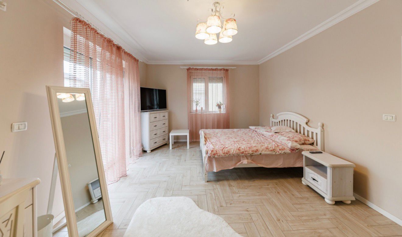 Apartament elegant I Grădina privata si parcare privată I Dumbrăvița - Poză 3